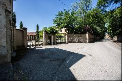 Historic villa with large park in the countryside of Cremona