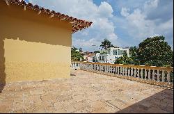 Sturdy House near Ibirapuera Park