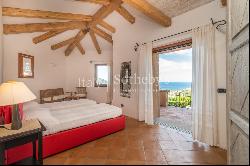 Beautiful semi-detached villa with sea view