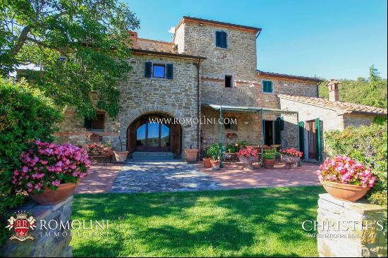 TUSCANY: LUXURY VILLA WITH PANORAMIC VIEW AND TENNIS COURT FOR SALE, AREZZO, POOL, OLIVE 