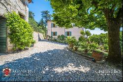 PRESTIGIOUS 17TH CENTURY VILLA WITH 12 HA OF LAND FOR SALE, LUCCA, TUSCANY