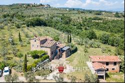 ECO-FRIENDLY FARMHOUSE WITH GARDEN AND OLIVE GROVE FOR SALE TUSCANY