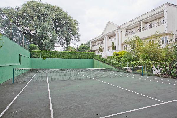 Stunning house with private tennis court