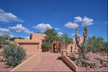 Warm and cozy home in Apache Peak