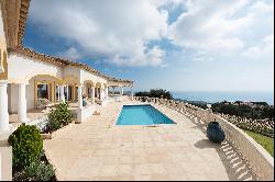 Exceptional villa with magnificent 180º panoramic views