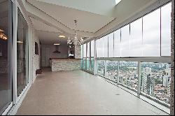 Apartment with a View and a Private Elevator