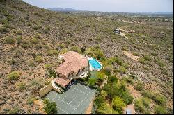 Entertainers dream home in Cave Creek