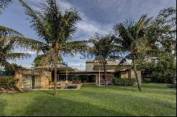 House at Portobello Resort & Safari