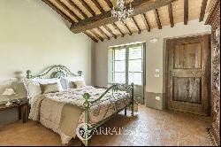 Ref. 7667 Luxurious farmhouse with pool in Montepulciano