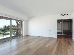 Flat, 4 bedrooms, for Sale