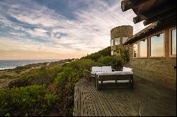 Oceantfront Villa in Tunquen