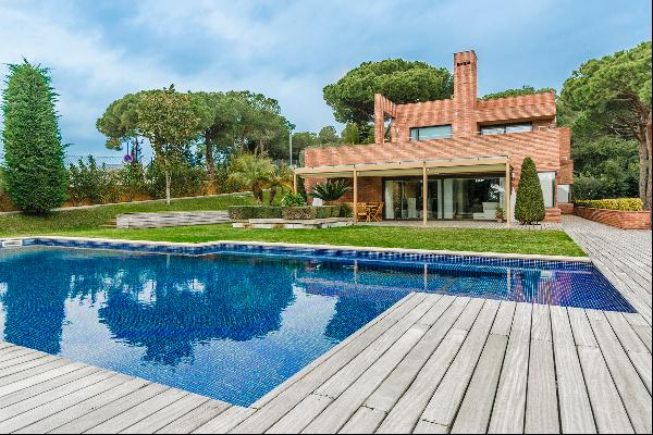 Luxury and design with sea views in Llavaneres