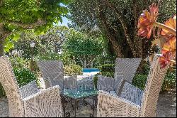 Provençal residence nestled in the heart of a private estate - Antibes