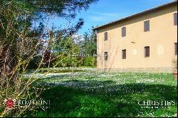 LEOPOLDINA WITH POOL FOR SALE, VALDARNO, TUSCANY