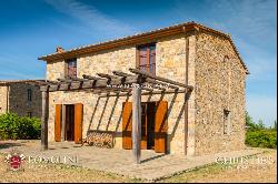 ESTATE WITH TWO HAMLETS FOR SALE NEAR AREZZO, TUSCANY