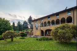 Elegant villa in the hills of Cenate