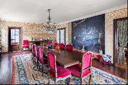 Palace, 8 bedrooms, for Sale