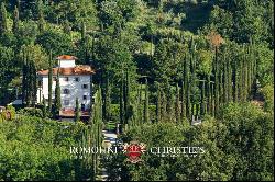 40.6-HA ESTATE WITH HISTORIC VILLA FOR SALE TUSCANY Romolini - Christie's