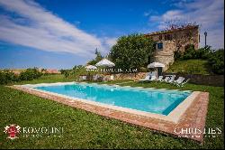 ESTATE AGRITURISMO FOR SALE MONTALCINO, TUSCANY, BRUNELLO