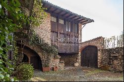 Magnificent 12th-Century Castle with Private Garden near Bergamo