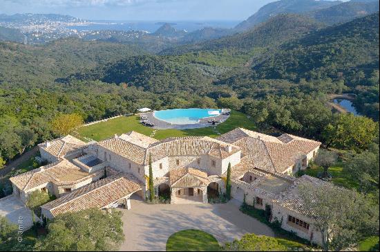 Magnificent provencal domain to rent with views over the bay of Cannes