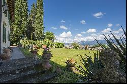 Fascinating villa in the Val di Sieve area