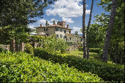 Fascinating villa in the Val di Sieve area