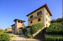 Magnificent villa close to Florence