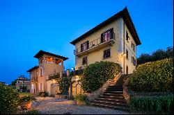 Magnificent villa close to Florence