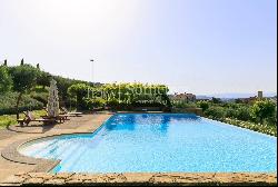 Magnificent villa close to Florence