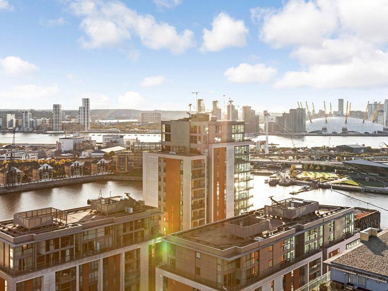 Docklands & Canary wharf views