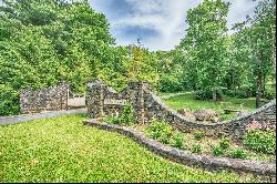 PARKWAY CROSSING - BLOWING ROCK