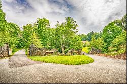 PARKWAY CROSSING - BLOWING ROCK