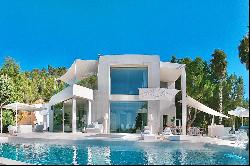 Designer villa for holiday rental with panoramic sea views