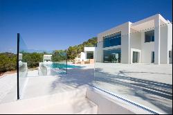 Designer villa for holiday rental with panoramic sea views