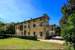 Exquisite 16th century property