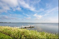 Flying Point with Dock - Next to Beach