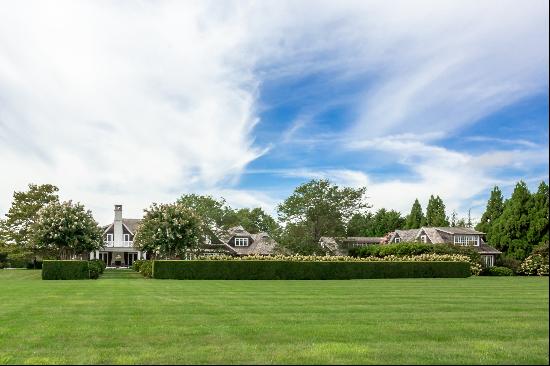 PRIVATE SAGAPONACK ESTATE ON 4 ACRES