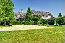 PRIVATE SAGAPONACK ESTATE ON 4 ACRES