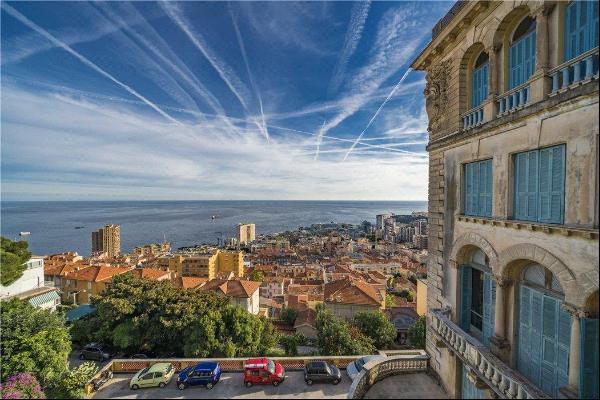 Beautifully appointed apartment for sale in Beausoleil with sea views