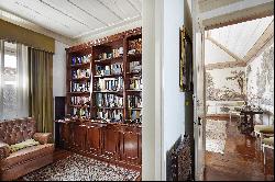 Flat, 4 bedrooms, for Sale