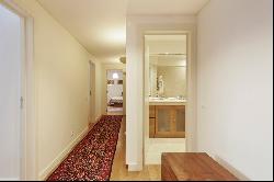 Flat, 5 bedrooms, for Sale