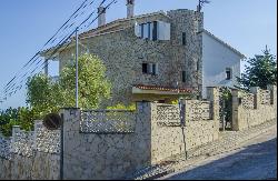 House with garden and sea views in Canet de Mar