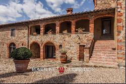 WINE RESORT FOR SALE IN CHIANTI, AREZZO