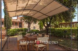 WINE RESORT FOR SALE IN CHIANTI, AREZZO