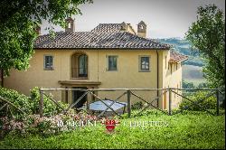 TUSCAN BOUTIQUE HOTEL FOR SALE SAN GIMIGNANO, TUSCANY