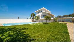 Sale of luxury villa w/ pool and ocean views, V. N. Gaia, Portugal