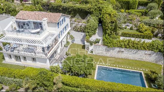 Cap d'Antibes - Sea view villa near the beach