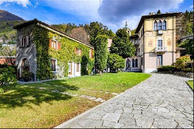 Magnificent period villa with a guest house and mooring overlooking Lake Como.