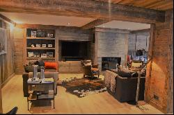 Chalet very chic situated in Meribel center